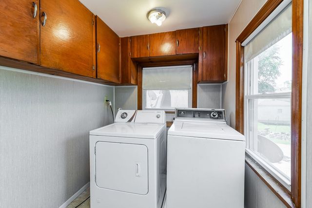 716 Walnut Street 2, Lemont, IL 60439
