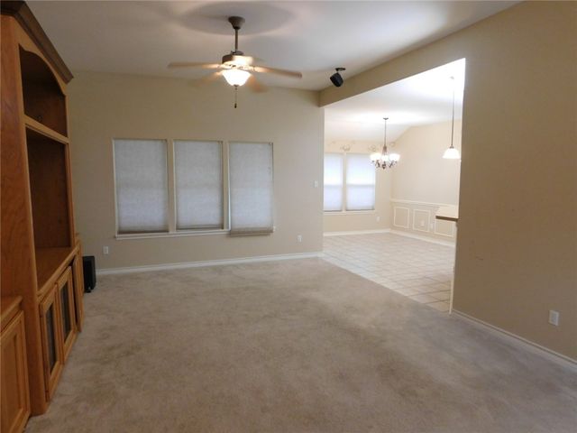 3201 Nacogdoches Dr, Corpus Christi, TX 78414