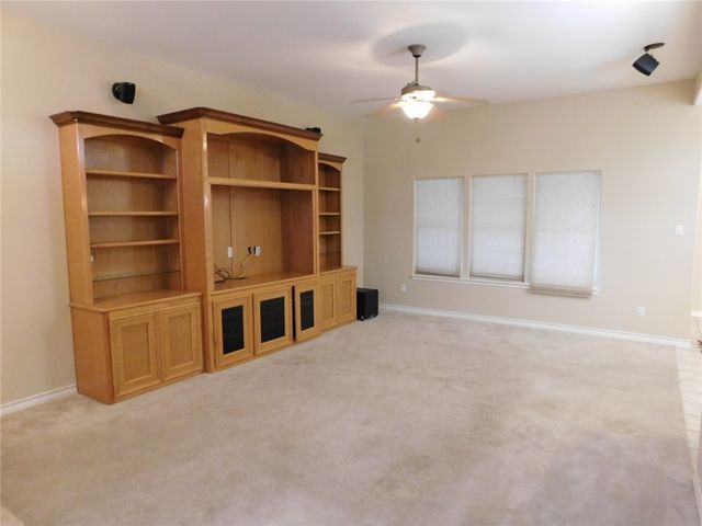 3201 Nacogdoches Dr, Corpus Christi, TX 78414