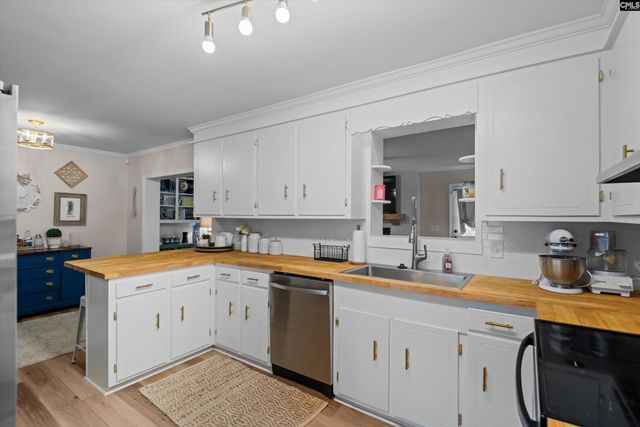 610 B Avenue, West Columbia, SC 29169