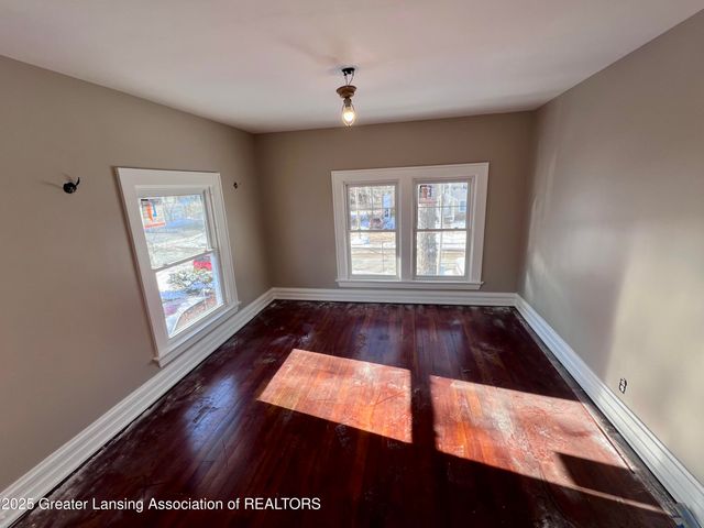 908 N Capitol Avenue, Lansing, MI 48906