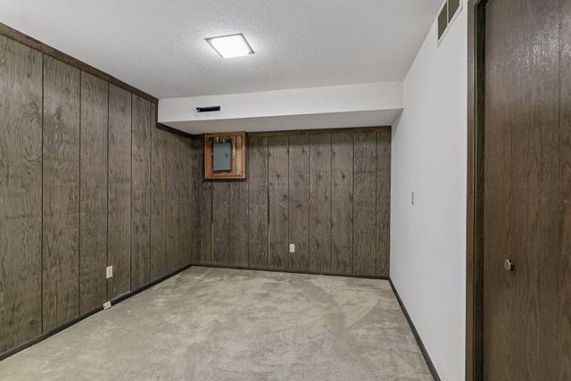 8791 Basswood Road, Eden Prairie, MN 55344