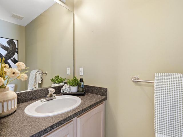 5900 Villa France Avenue, Ann Arbor, MI 48103