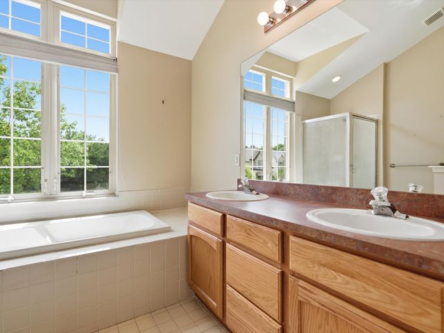 5900 Villa France Avenue, Ann Arbor, MI 48103