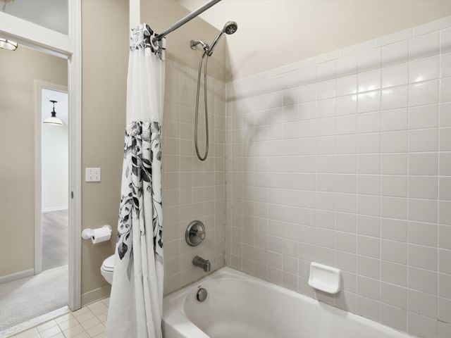 5900 Villa France Avenue, Ann Arbor, MI 48103