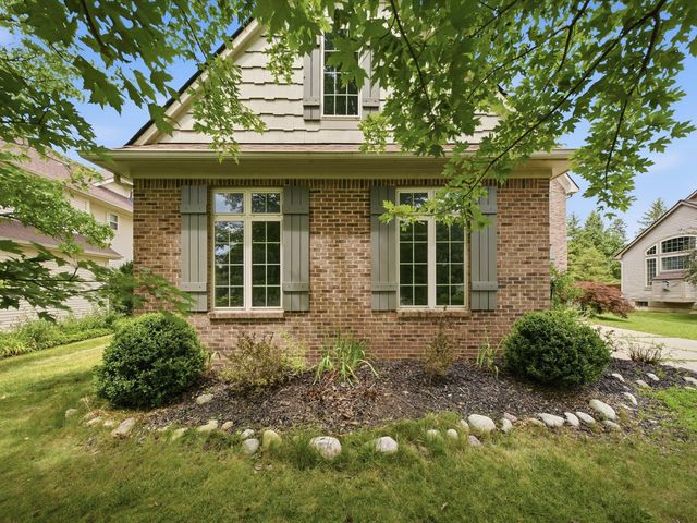 5900 Villa France Avenue, Ann Arbor, MI 48103