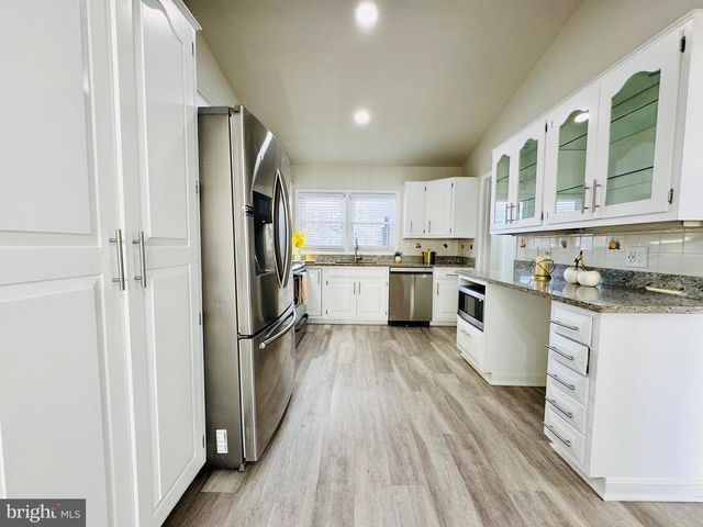 13205 LENFANT DR, Fort Washington, MD 20744