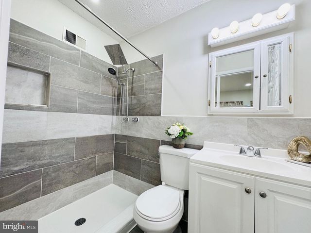 13205 LENFANT DR, Fort Washington, MD 20744