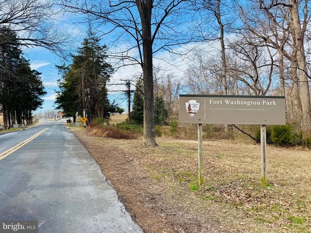 13205 LENFANT DR, Fort Washington, MD 20744