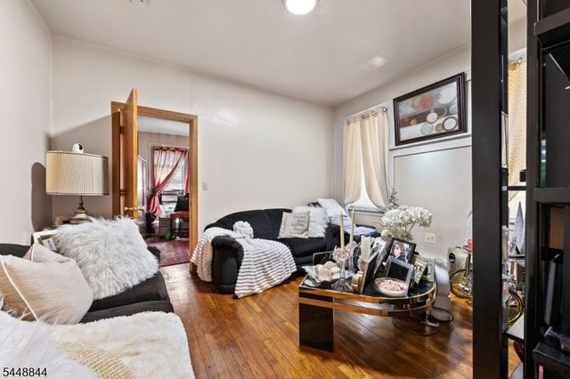 284 N 12Th St, Newark City, NJ 07107