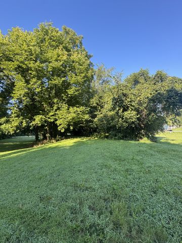 3992 Hwy 31E, Bethpage, TN 37022