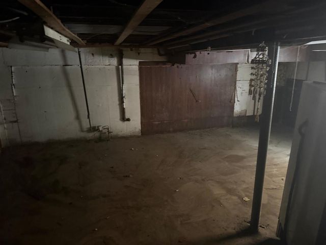 1527 S Central Avenue, Cicero, IL 60804