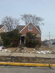 1527 S Central Avenue, Cicero, IL 60804