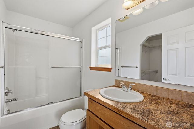 2511 N 30th Street, Mount Vernon, WA 98273