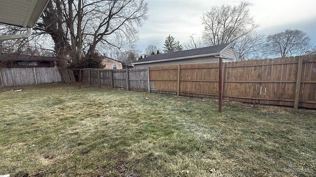 2818 Shartle Street, Middletown, OH 45042