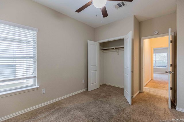 9122 vondel, Converse, TX 78109