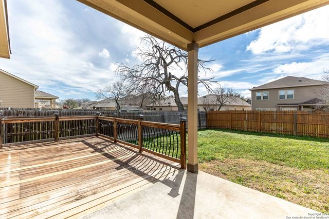 9122 vondel, Converse, TX 78109