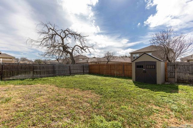 9122 vondel, Converse, TX 78109