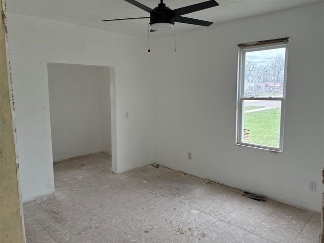 1015 N 5th Street, Niles, MI 49120