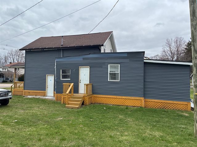 1015 N 5th Street, Niles, MI 49120