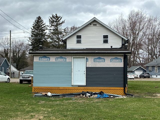 1015 N 5th Street, Niles, MI 49120