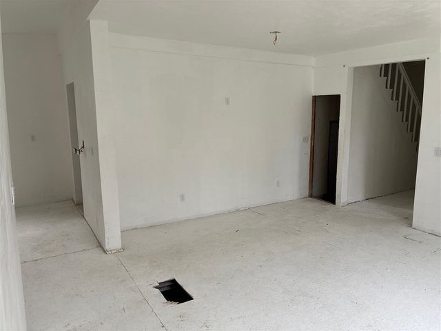 1015 N 5th Street, Niles, MI 49120