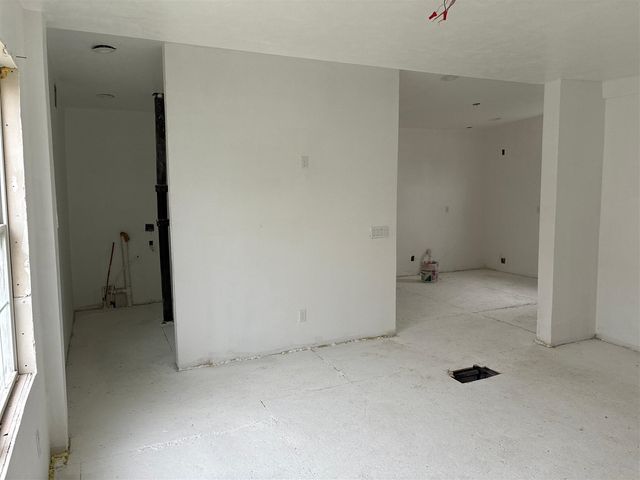 1015 N 5th Street, Niles, MI 49120