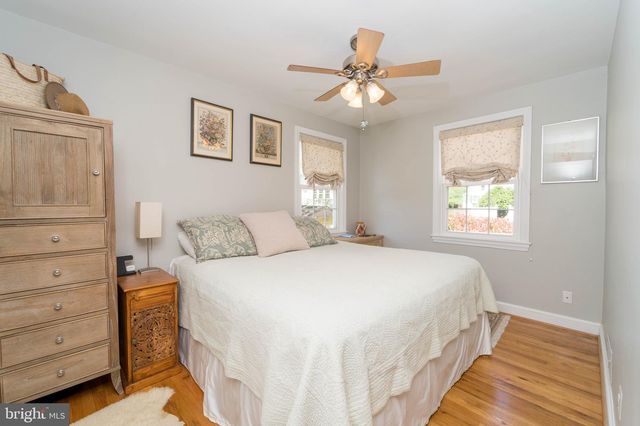 1334 BAYLISS DR, Alexandria, VA 22302