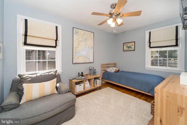 1334 BAYLISS DR, Alexandria, VA 22302