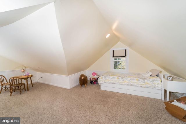 1334 BAYLISS DR, Alexandria, VA 22302
