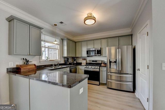 1216 Harris Commons Place, Roswell, GA 30076