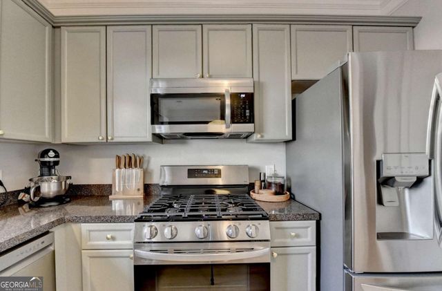 1216 Harris Commons Place, Roswell, GA 30076