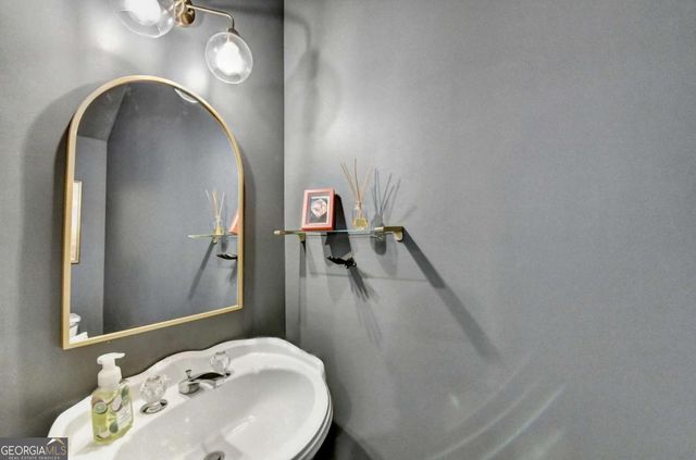 1216 Harris Commons Place, Roswell, GA 30076