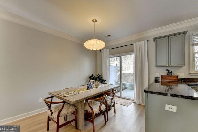 1216 Harris Commons Place, Roswell, GA 30076