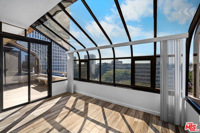 121 S Hope Street 518, Los Angeles, CA 90012