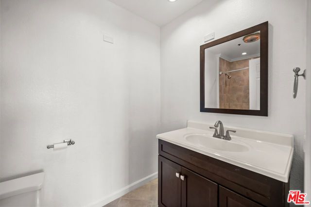 121 S Hope Street 518, Los Angeles, CA 90012