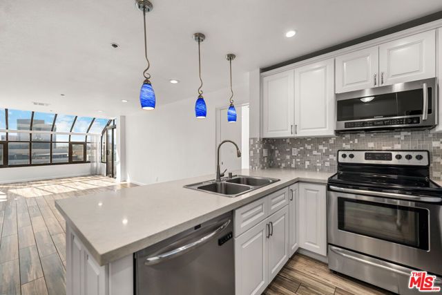 121 S Hope Street 518, Los Angeles, CA 90012