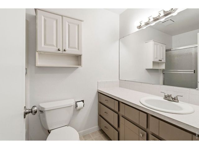 744 27th Ave 3, Greeley, CO 80634