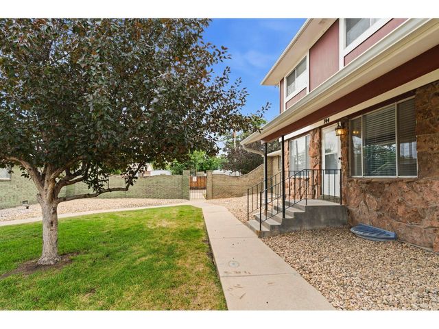 744 27th Ave 3, Greeley, CO 80634