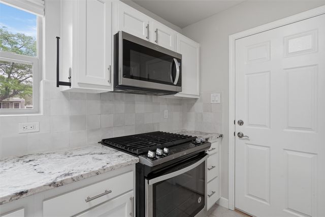 1016 Velarde Road, Santa Fe, NM 87507