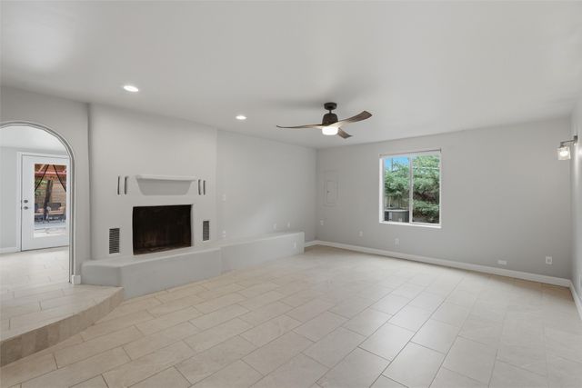 1016 Velarde Road, Santa Fe, NM 87507