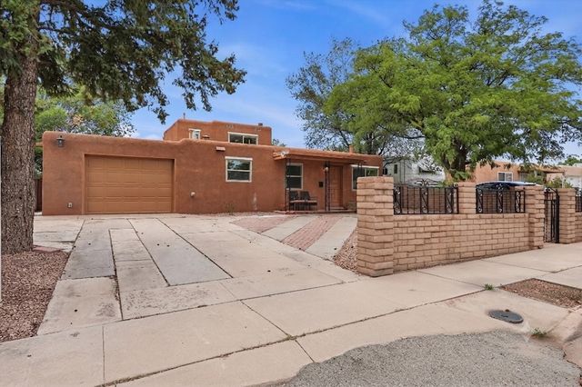 1016 Velarde Road, Santa Fe, NM 87507
