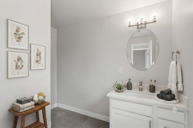 1016 Velarde Road, Santa Fe, NM 87507
