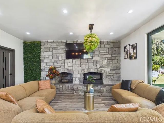 9050 Hunt Road, Corona, CA 92883