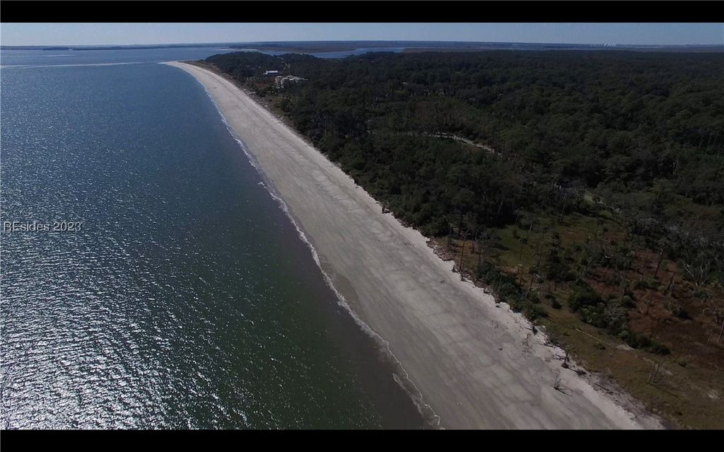 Image 2 of property listing at 19 Beauregard Blvd, Daufuskie Island, SC 29915