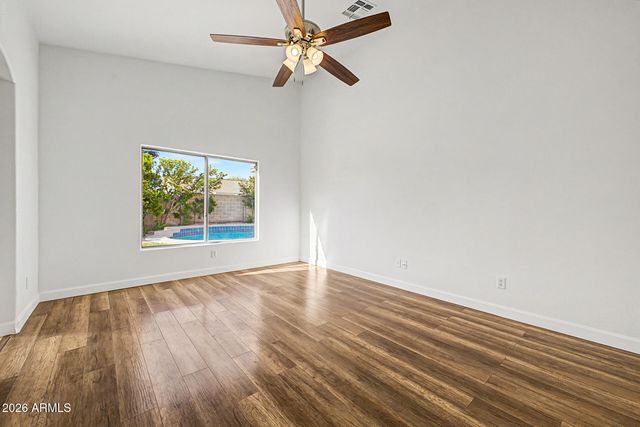 6422 W LARIAT Lane, Phoenix, AZ 85083