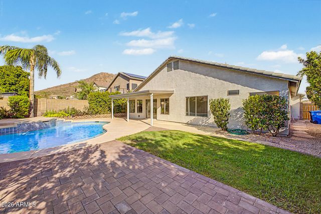 6422 W LARIAT Lane, Phoenix, AZ 85083
