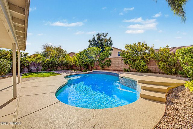 6422 W LARIAT Lane, Phoenix, AZ 85083