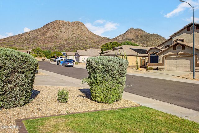 6422 W LARIAT Lane, Phoenix, AZ 85083