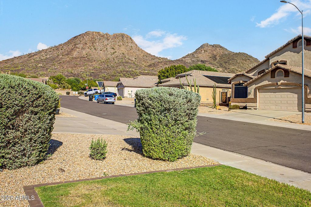 6422 W LARIAT Lane, Phoenix, AZ 85083 — photo 4